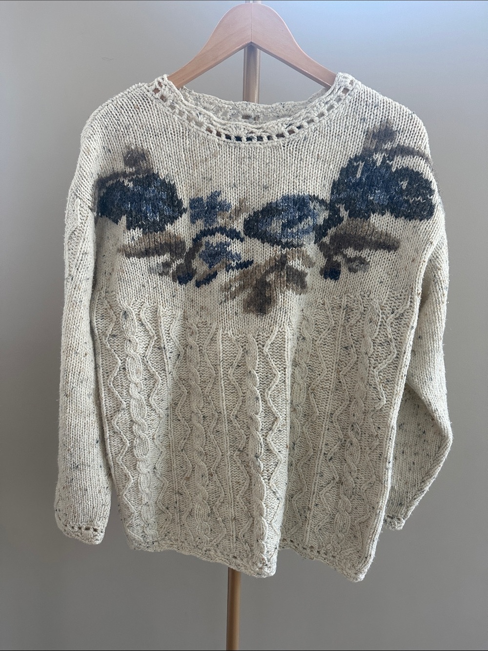 Vintage Weekend Edition Cable Knit Floral Sweater Embroidered Cottagecore Size S